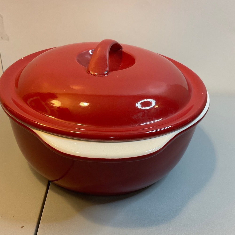 CORNINGWARE  STONEWARE  DUTCH POT